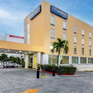 Hotel Express By Marriott ****